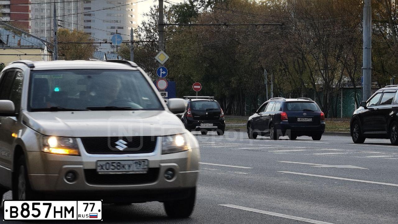 Фото автомобиля LADA 2109 SAMARA, 1995 — госномер Р375РС47. Цвет: СВЕТЛО-ЗЕЛЕНЫЙ