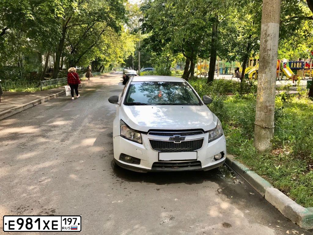 Фото автомобиля CHEVROLET CRUZE, 2012 — госномер М930РР797. Цвет: БЕЛЫЙ