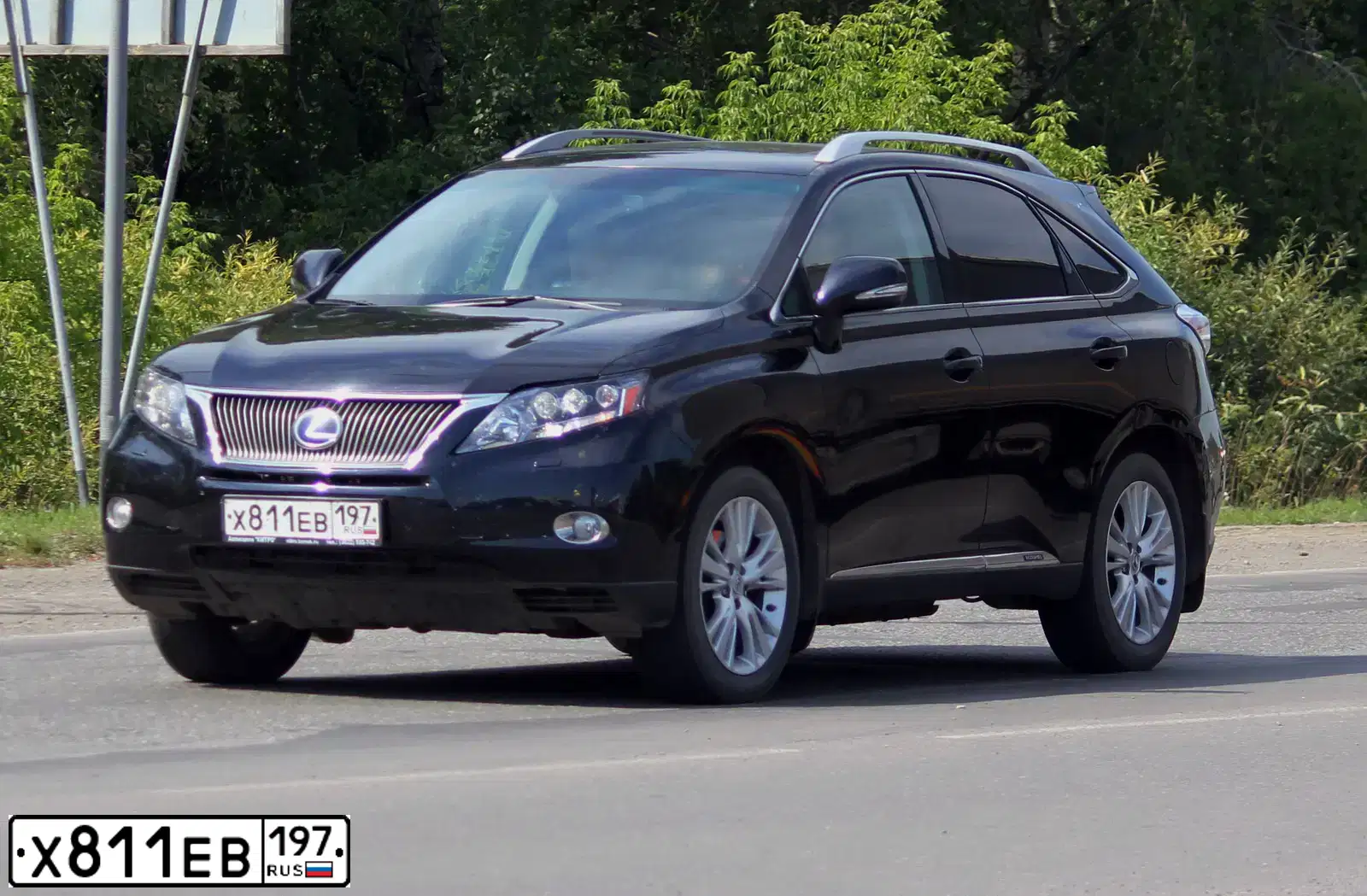 Фото автомобиля LEXUS RX, 2010 — госномер Р812РЕ142. Цвет: ЧЕРНЫЙ