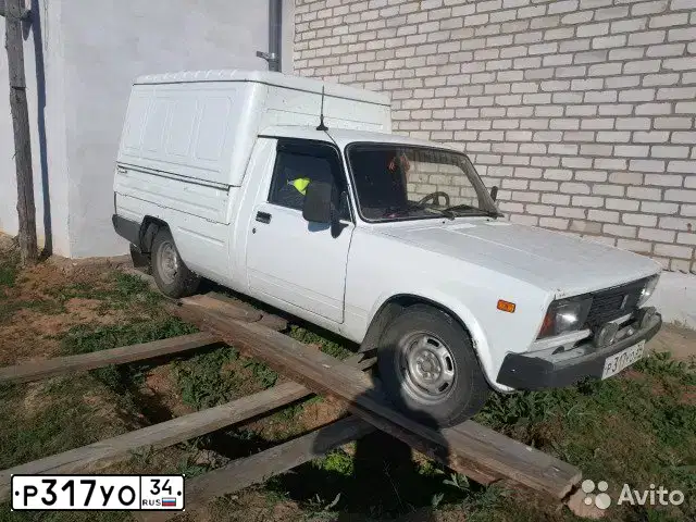 Фото автомобиля ИЖ 27175-037, 2011 — госномер Н512ОО30. Цвет: Белый