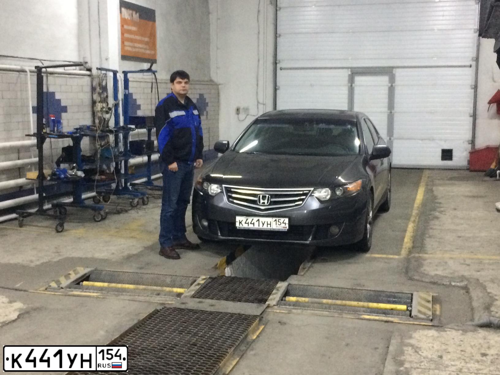 Фото автомобиля HONDA ACCORD, 2008 — госномер Е690НТ142. Цвет: ТЕМНО СЕРЫЙ