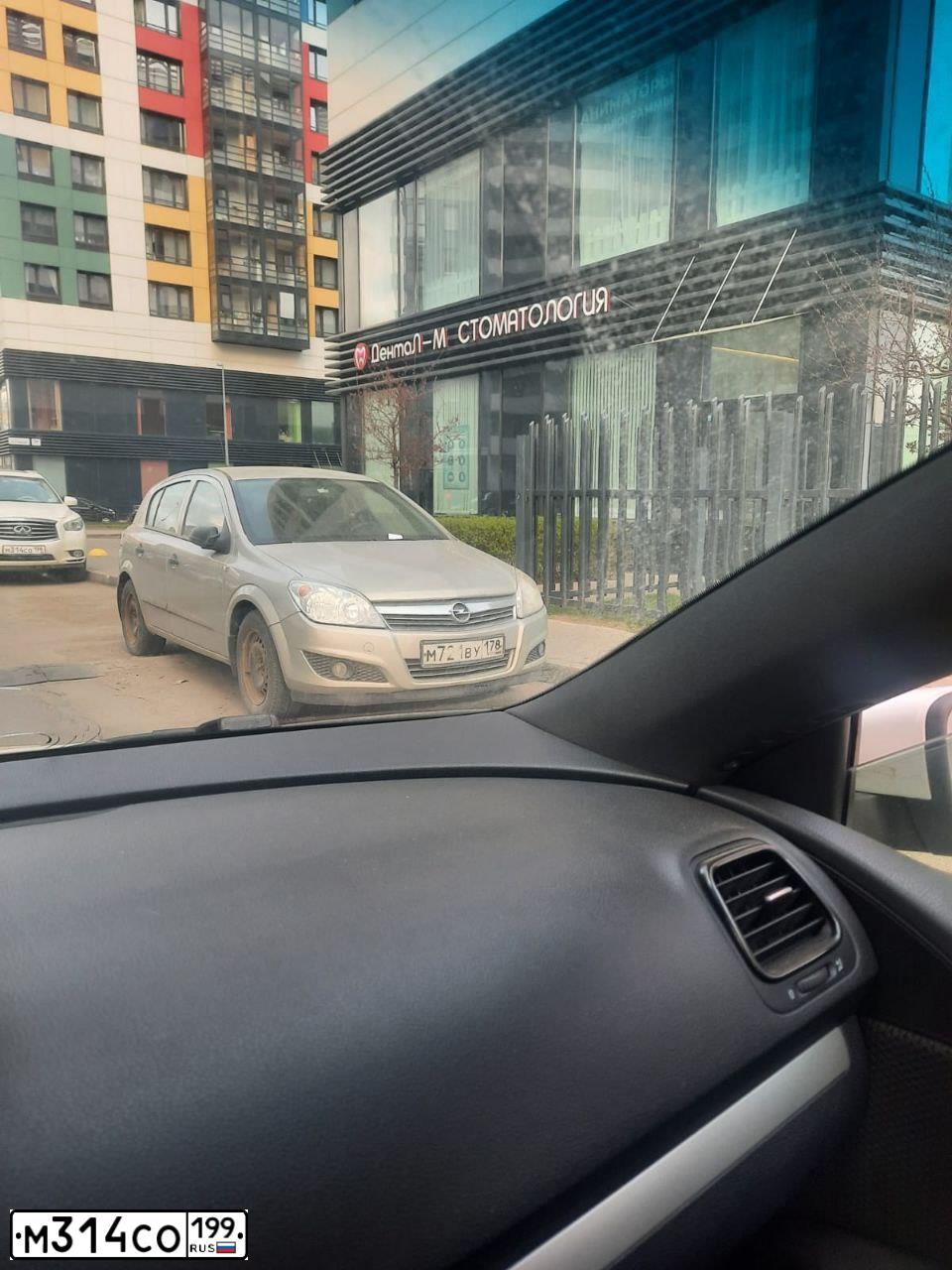 Фото автомобиля CHEVROLET LACETTI, 2008 — госномер М987РУ13. Цвет: ЧЕРНЫЙ