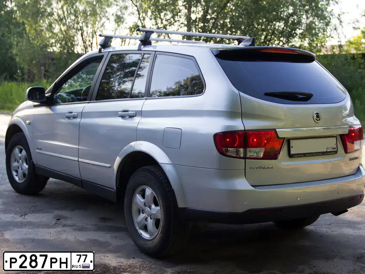 Фото автомобиля AUDI 100, 1984 — госномер Е805МС36. Цвет: ТЕМНО-СИНИЙ