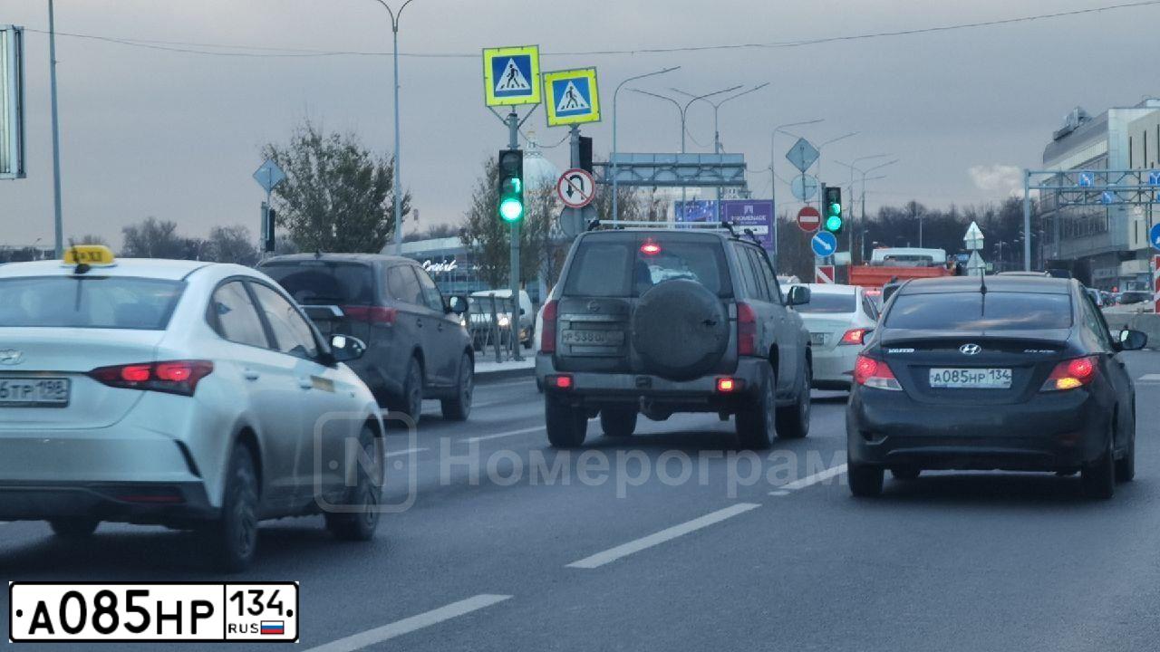 Фото автомобиля HYUNDAI SOLARIS, 2013 — госномер К051ВА550. Цвет: ЧЕРНЫЙ