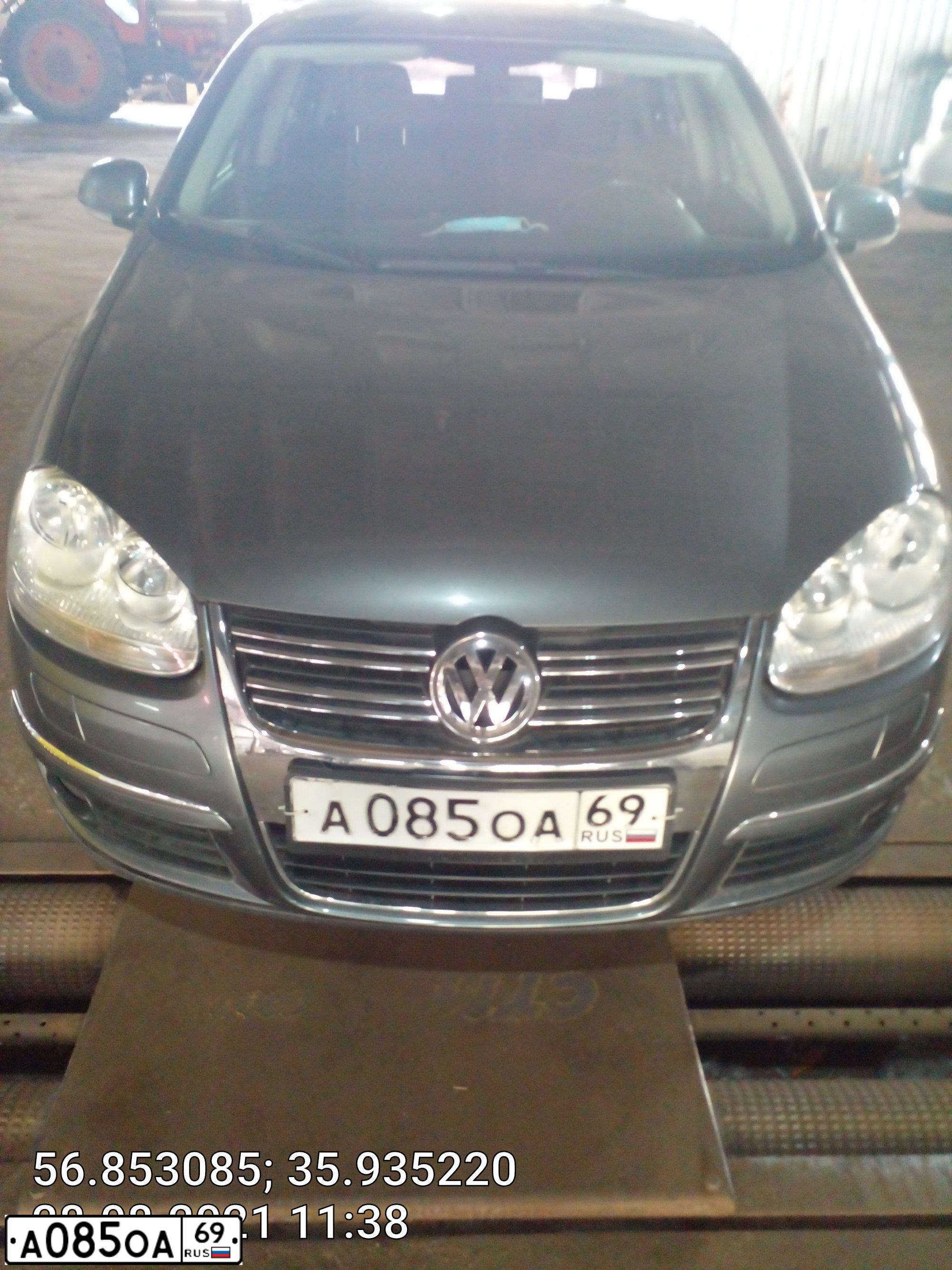 Фото автомобиля VOLKSWAGEN JETTA, 2010 — госномер А085ОА69. Цвет: ТЕМНО-СЕРЫЙ