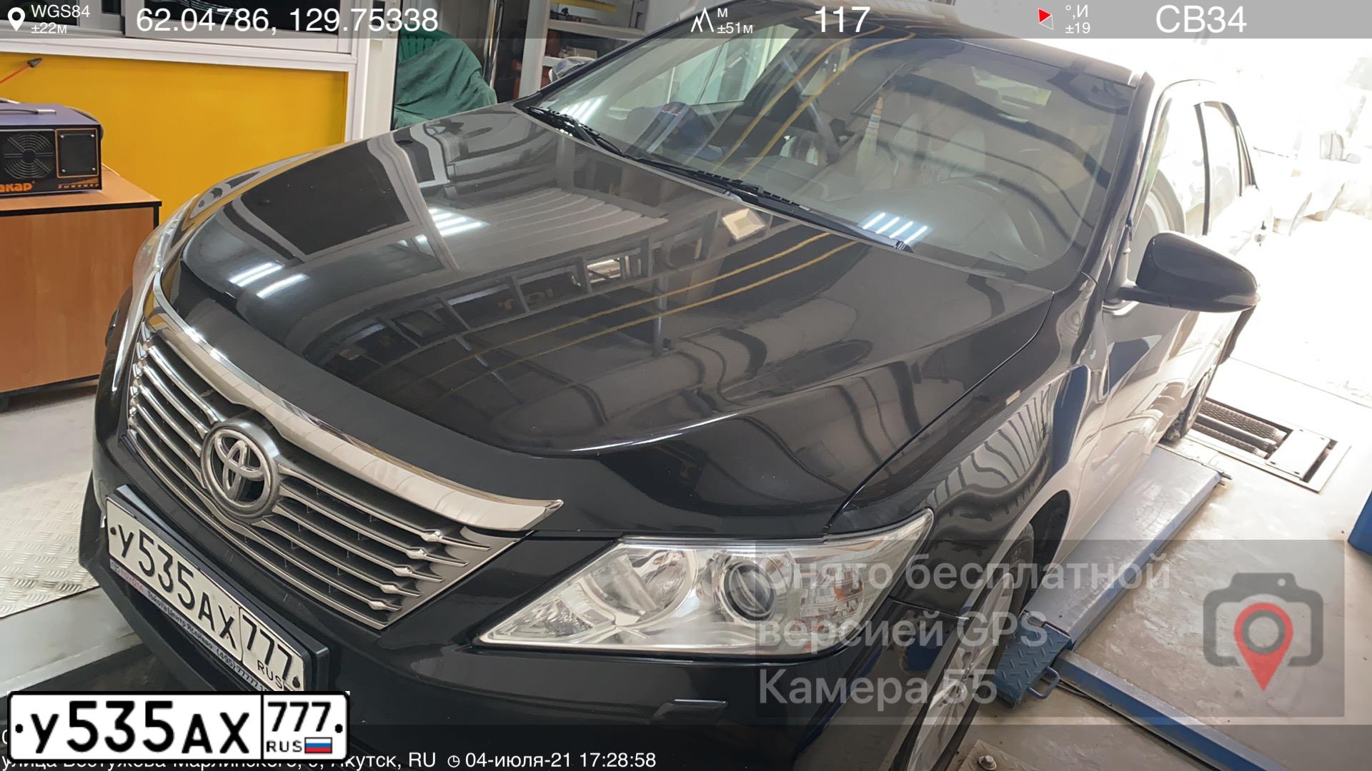 Фото автомобиля TOYOTA CAMRY, 2013 — госномер У001МН14. Цвет: ЧЕРНЫЙ