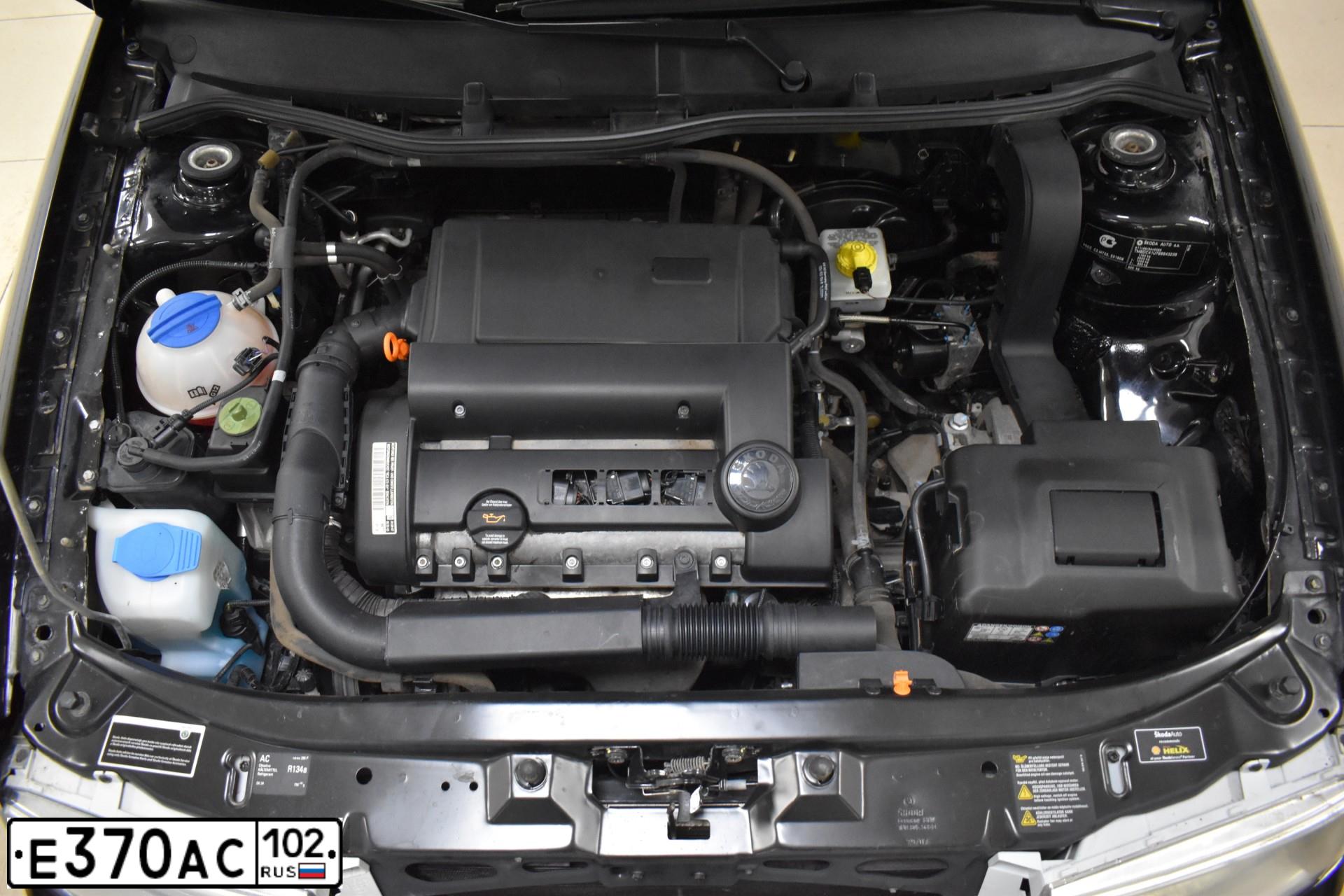 Фото автомобиля SKODA OCTAVIA, 2007 — госномер В661ВН702. Цвет: ЧЕРНЫЙ