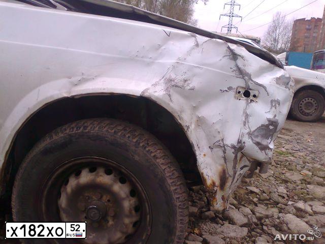 Фото автомобиля LADA 2105, 2001 — госномер Р593ЕУ52. Цвет: БЕЛЫЙ