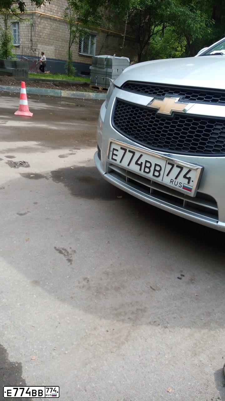Фото автомобиля CHEVROLET CRUZE, 2011 — госномер Е774ВВ774. Цвет: СЕРЕБРИСТЫЙ МЕТАЛЛИК