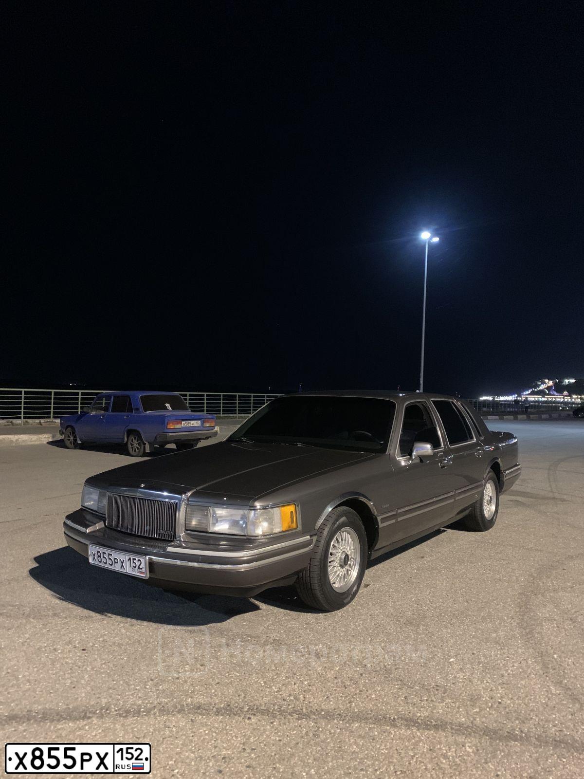 Фото автомобиля FORD FOCUS, 2008 — госномер Х855РХ152. Цвет: СВЕТЛО-СЕРЫЙ