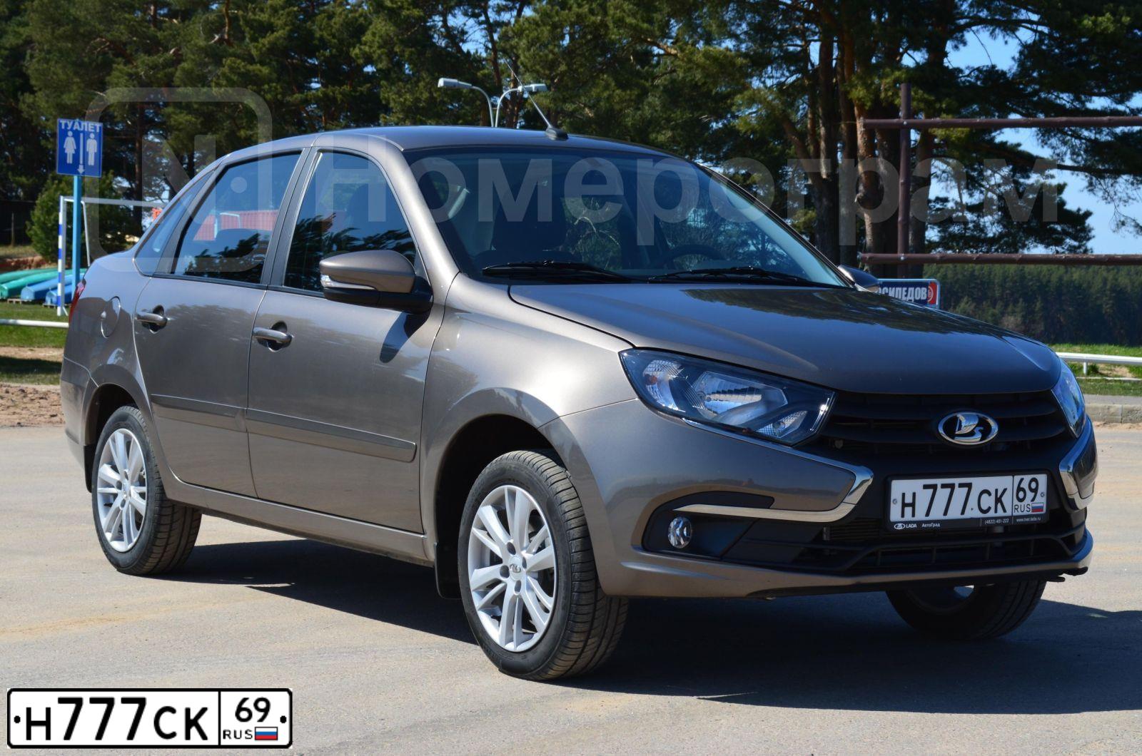 Фото автомобиля NISSAN QASHQAI, 2017 — госномер Н777СК69. Цвет: Белый