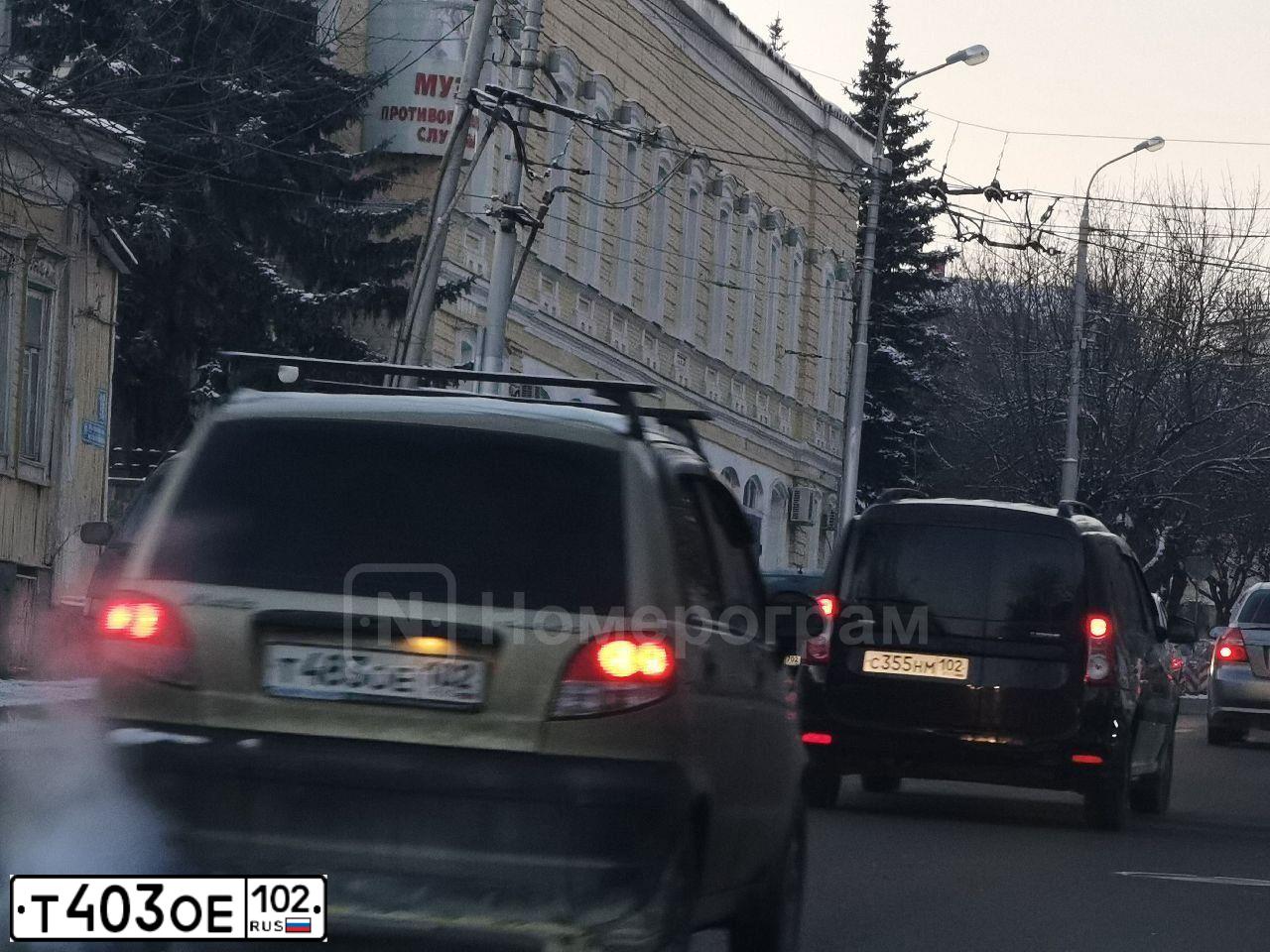 Фото автомобиля LADA 2172 PRIORA, 2011 — госномер О979ТТ102. Цвет: СВЕТЛО-СЕРЕБРИСТЫЙ МЕТАЛЛ