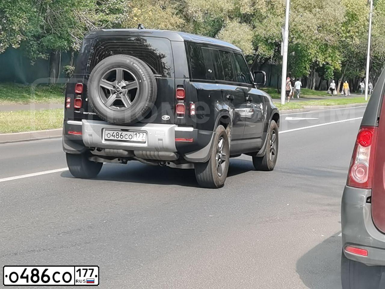 Фото автомобиля LANDROVER DISCOVERY SPORT, 2015 — госномер У042ЕТ797. Цвет: темно-серый
