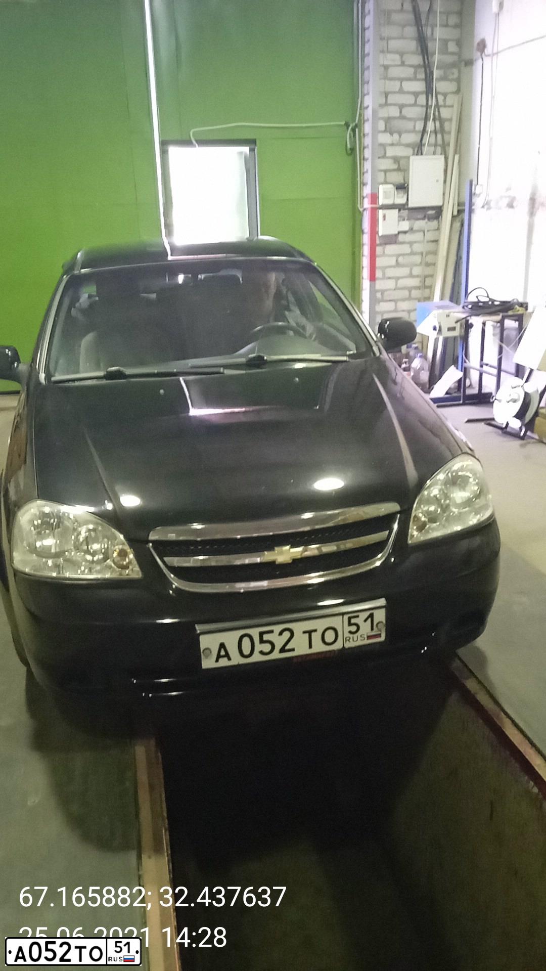 Фото автомобиля CHEVROLET LACETTI, 2008 — госномер А052ТО51. Цвет: ЧЕРНЫЙ
