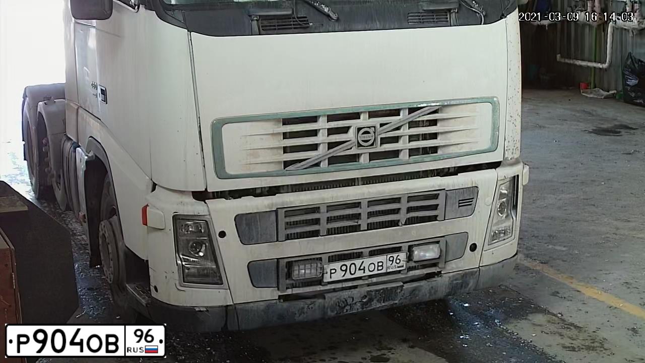 Фото автомобиля VOLVO FH, 2007 — госномер Н334ОА45. Цвет: Белый