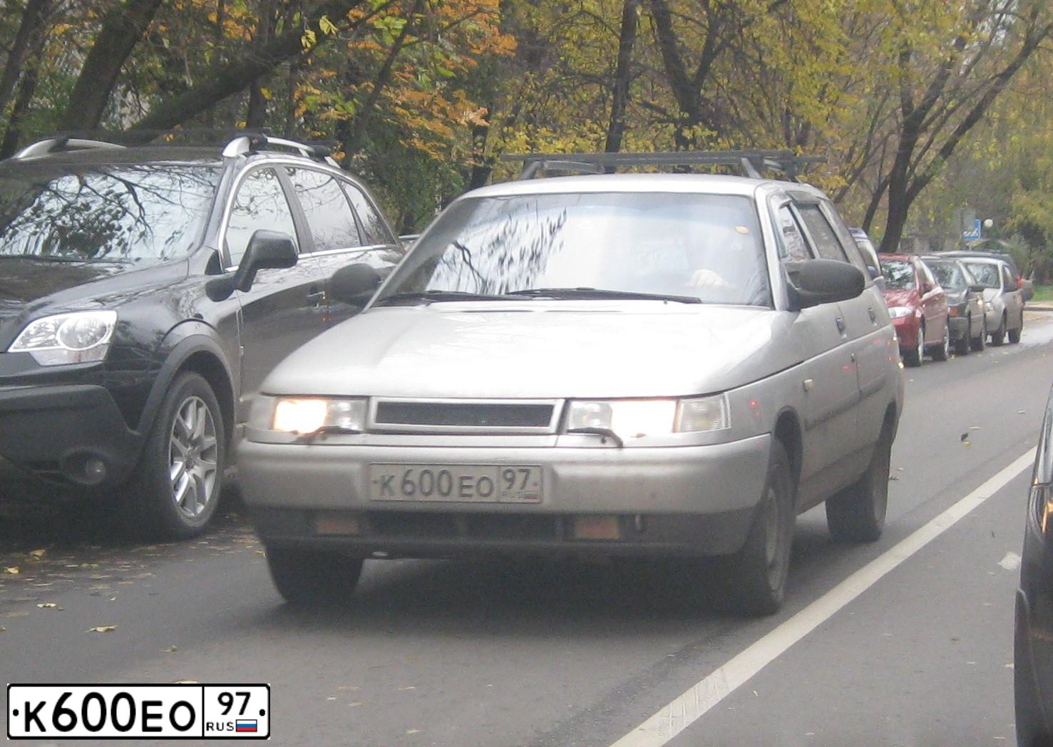 Фото автомобиля LADA 2111 LADA, 2001 — госномер К600ЕО97. Цвет: СЕРЕБРИСТЫЙ МЕТАЛЛИК