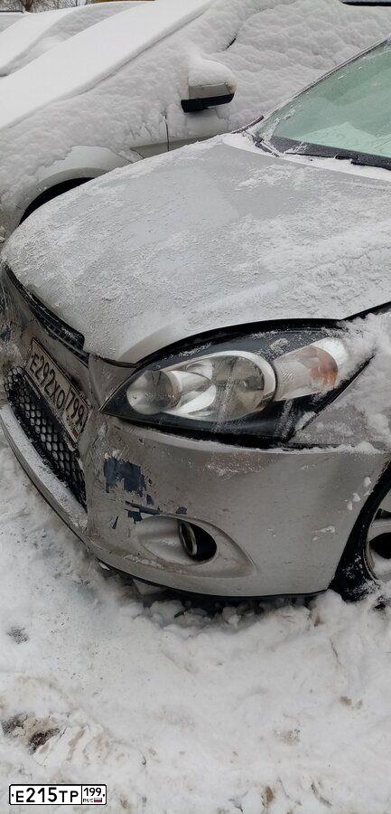 Фото автомобиля KIA CEE'D, 2008 — госномер Х060НС33. Цвет: СЕРЕБРИСТЫЙ
