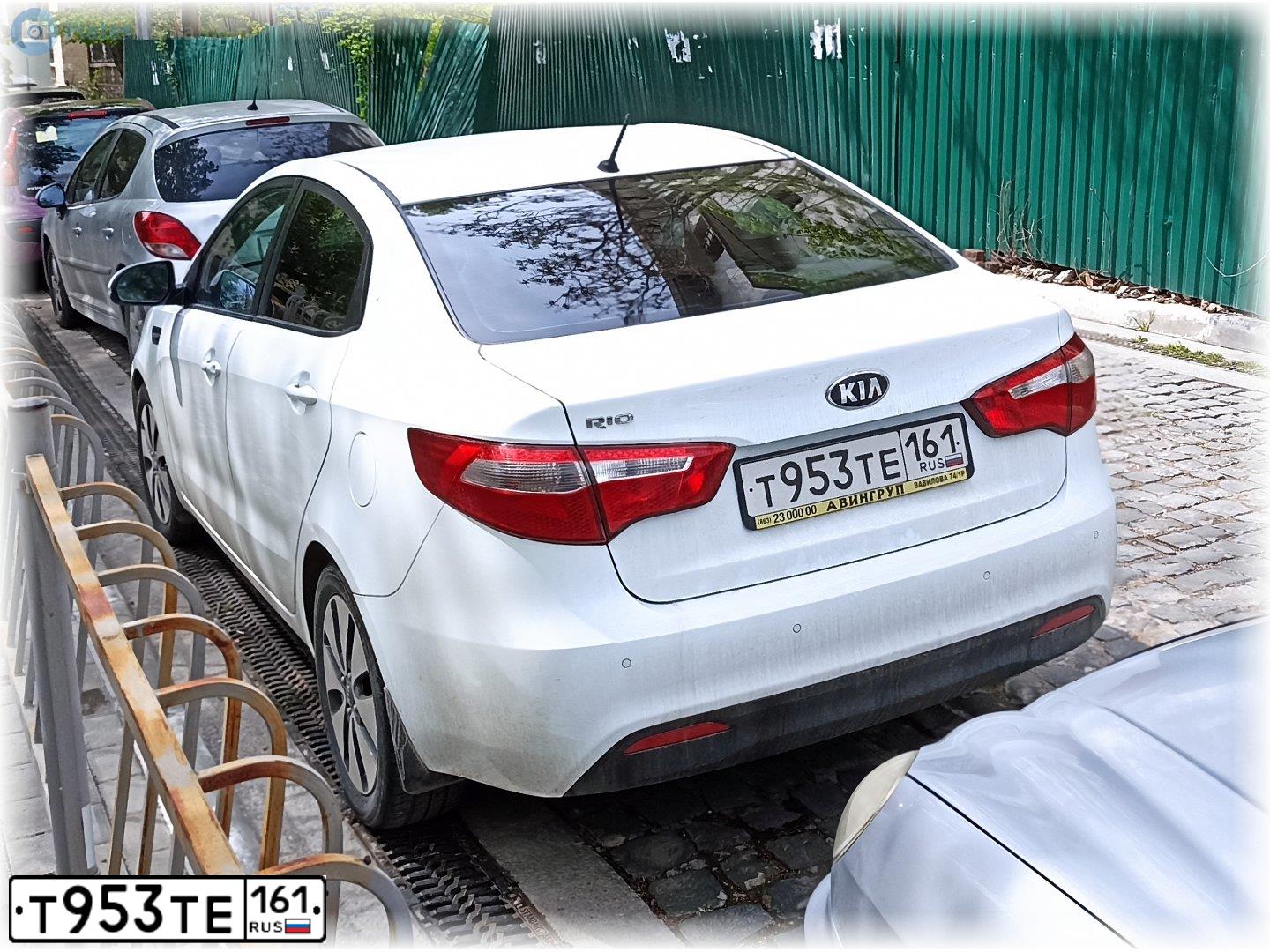 Фото автомобиля KIA RIO, 2014 — госномер Н707ЕО82. Цвет: Белый