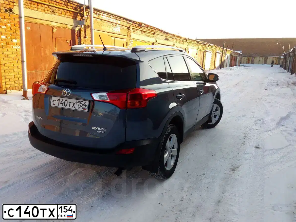 Фото автомобиля TOYOTA RAV4, 2013 — госномер Х093ММ03. Цвет: СЕРО ГОЛУБОЙ