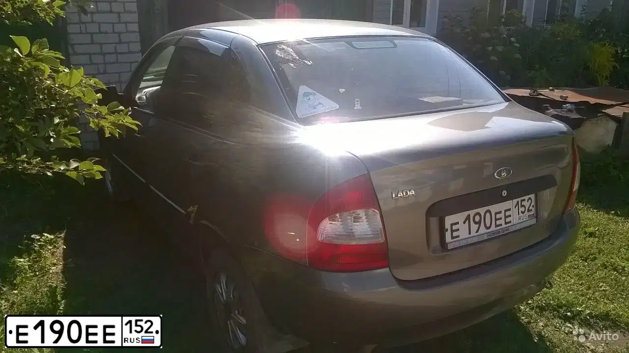 Фото автомобиля LADA 1118 KALINA, 2011 — госномер Е190ЕЕ152. Цвет: ТЕМНО-СЕРЫЙ