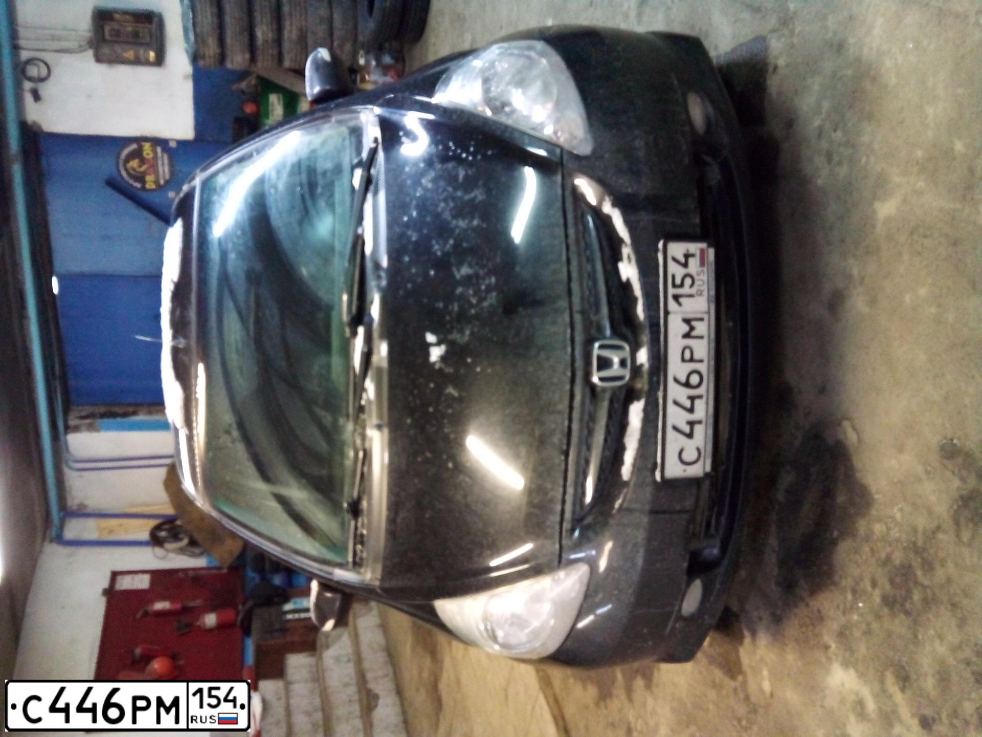 Фото автомобиля HONDA JAZZ, 2008 — госномер Т170ТУ196. Цвет: ЧЕРНЫЙ