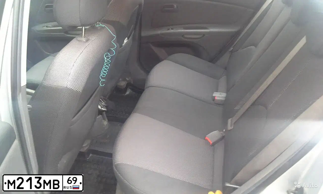 Фото автомобиля KIA RIO, 2006 — госномер А725СВ69. Цвет: СЕРЕБРИСТЫЙ