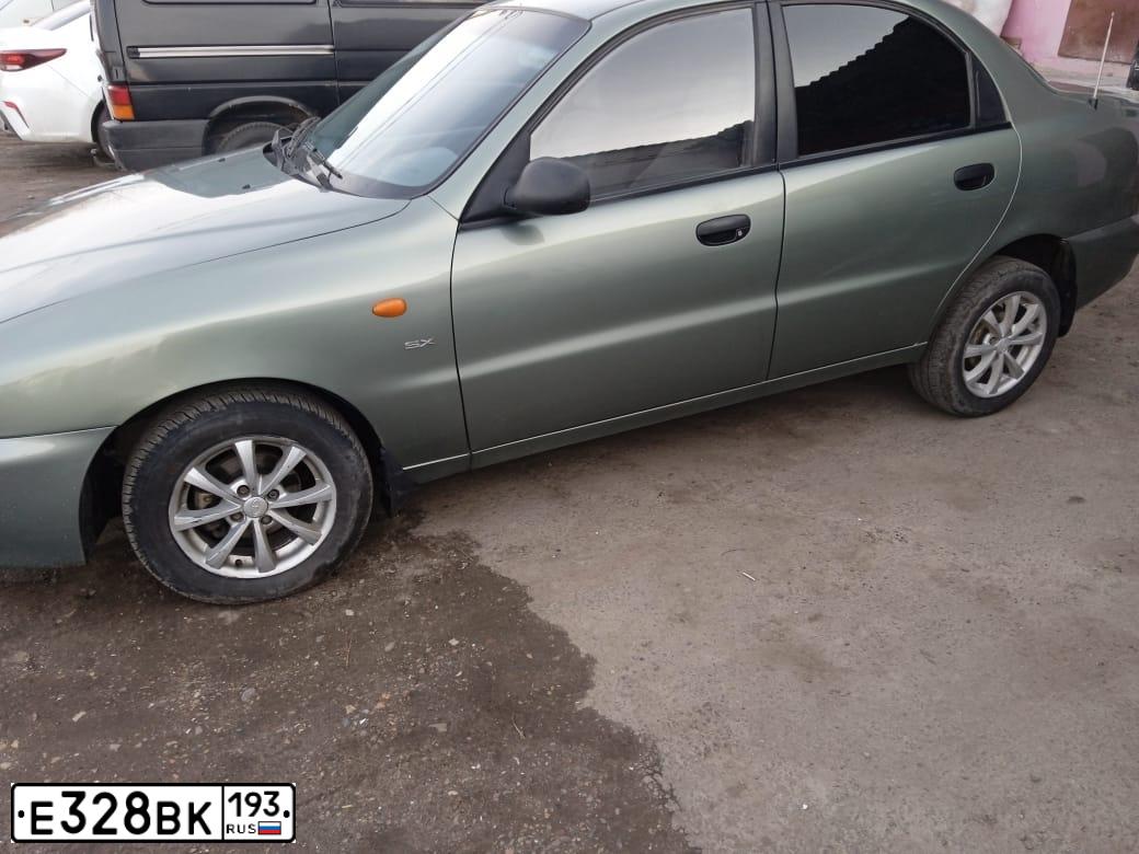 Фото автомобиля ZAZ LANOS, 2007 — госномер Е328ВК193. Цвет: ОЛИВКОВЫЙ