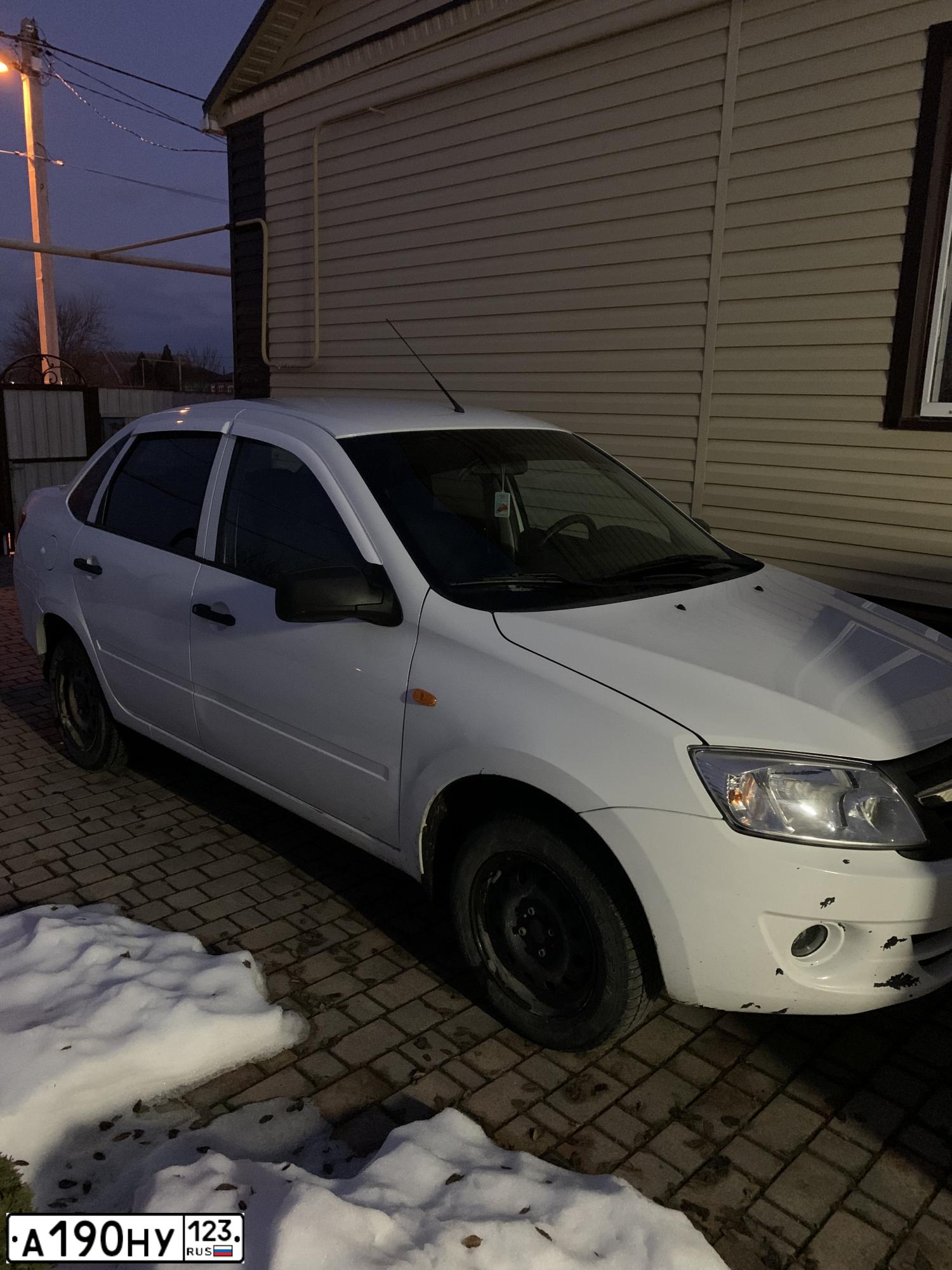 Фото автомобиля LADA GRANTA, 2014 — госномер Р866СР126