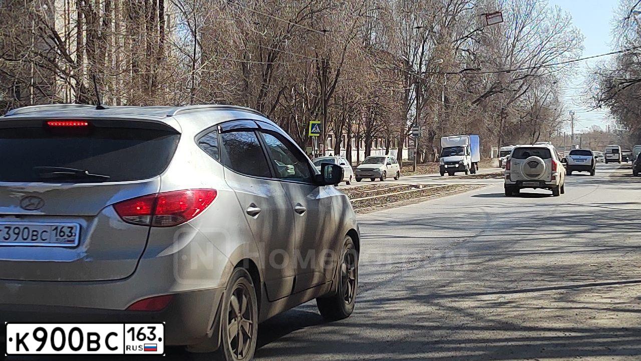Фото автомобиля FORD FOCUS, 2018 — госномер В002ТВ95. Цвет: Белый