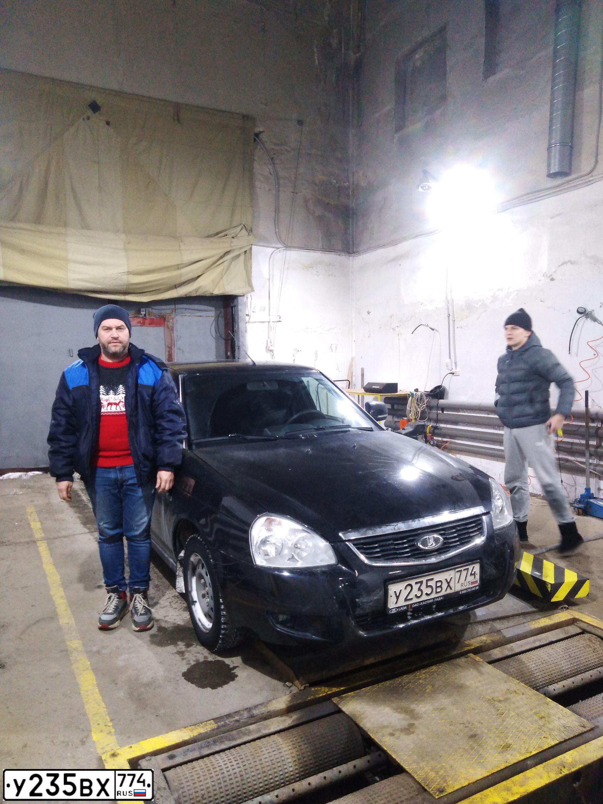 Фото автомобиля LADA 2170 PRIORA, 2018 — госномер А444АО774. Цвет: ЧЕРНЫЙ