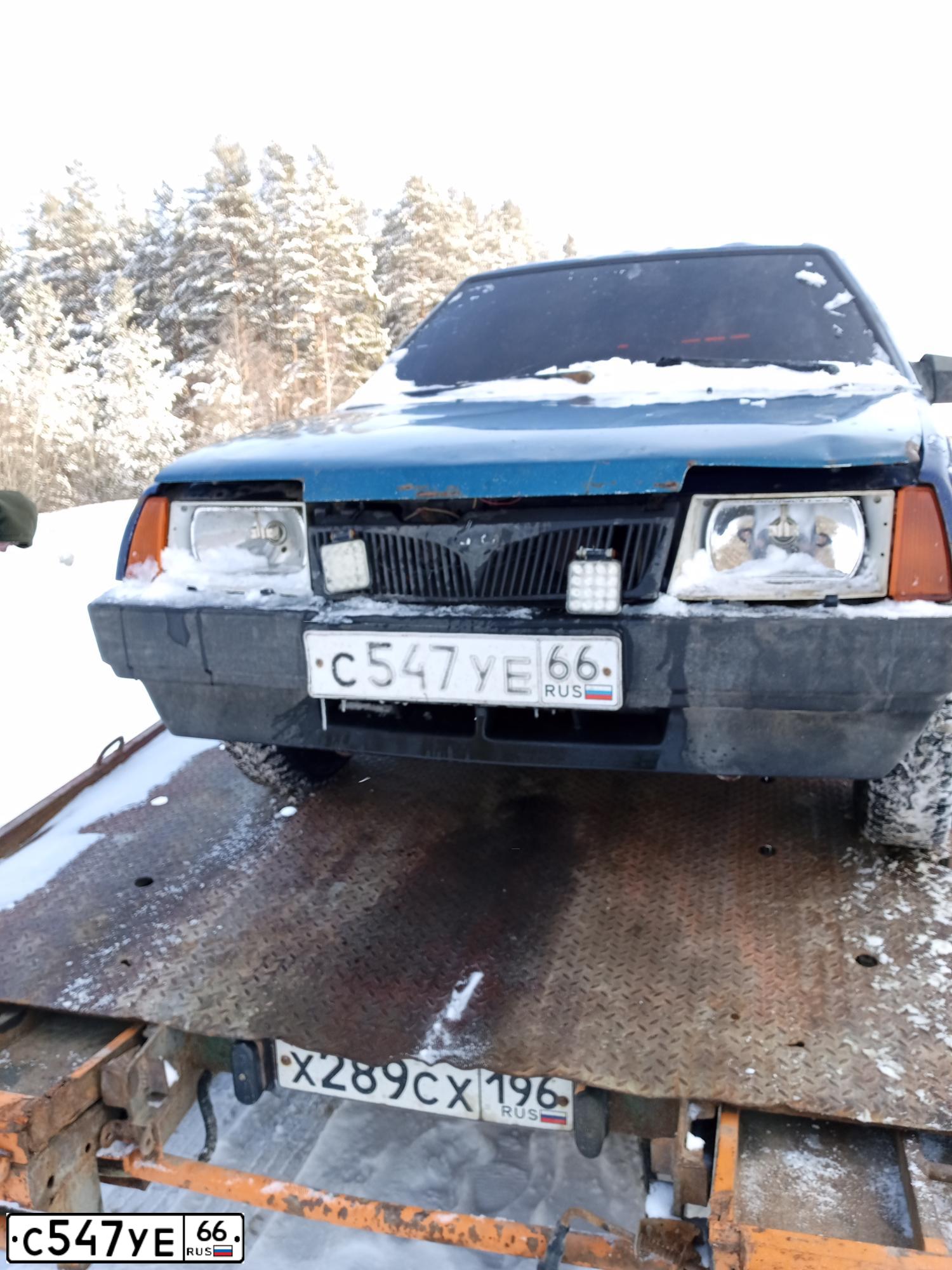 Фото автомобиля LADA 2109 SAMARA, 1998 — госномер С547УЕ66. Цвет: синий