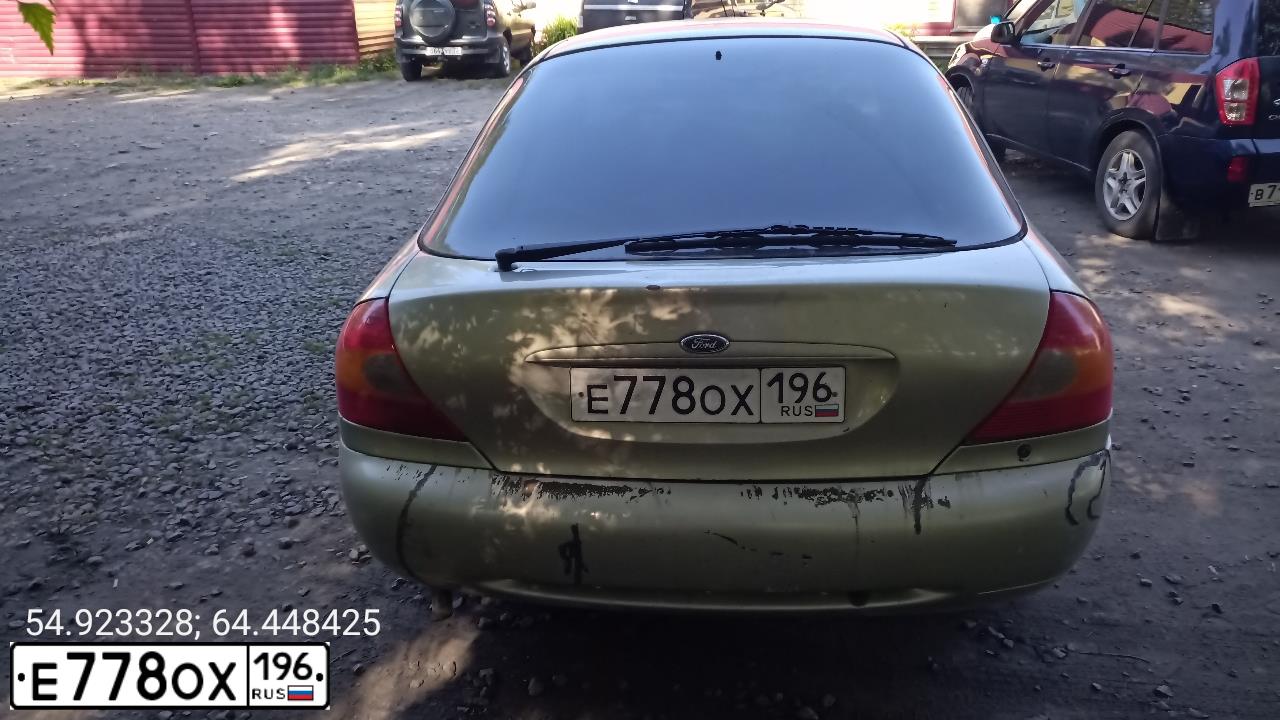 Фото автомобиля FORD MONDEO, 2000 — госномер М888АС96. Цвет: ЗЕЛЕНЫЙ