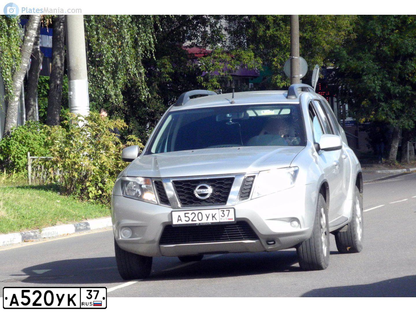 Фото автомобиля NISSAN TERRANO, 2014 — госномер А520УК37. Цвет: Серебристый