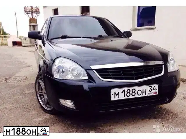 Фото автомобиля LADA 2172 PRIORA, 2008 — госномер В681НВ134. Цвет: СИНЕ-ЧЕРНЫЙ