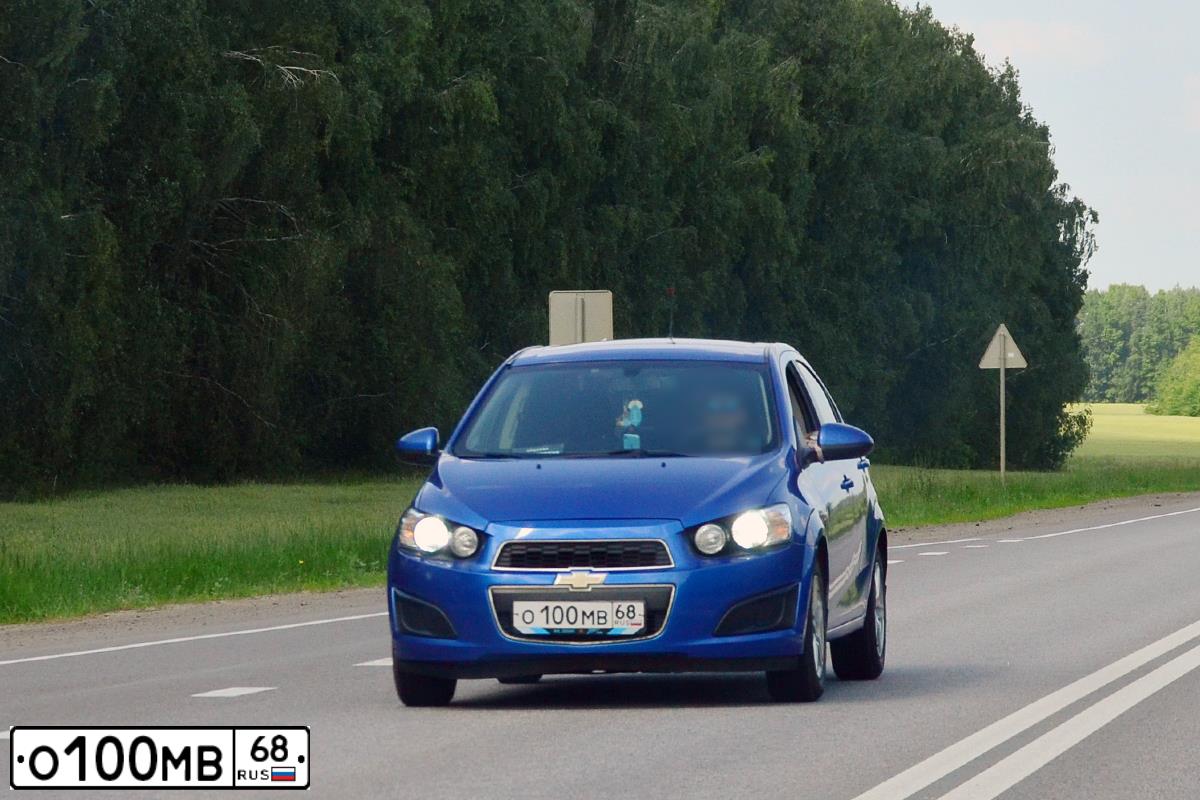 Фото автомобиля CHEVROLET AVEO, 2012 — госномер О100МВ68. Цвет: СИНИЙ