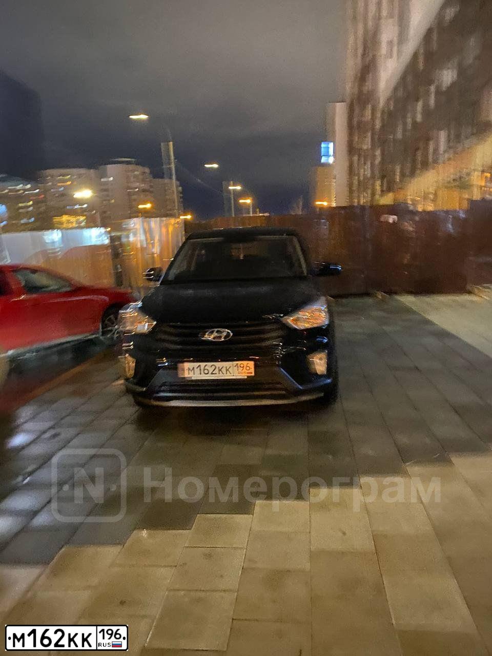 Фото автомобиля HYUNDAI CRETA, 2019 — госномер М162КК196. Цвет: ЧЕРНЫЙ