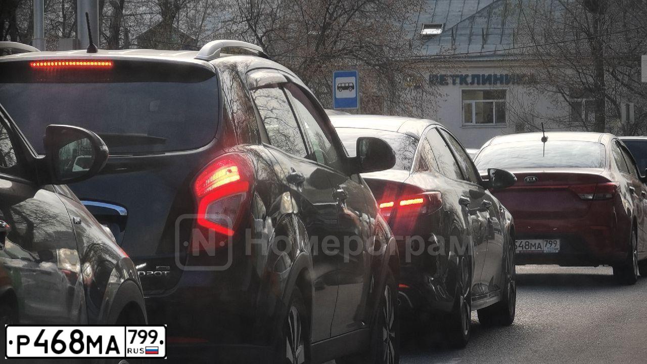 Фото автомобиля MERCEDES E-KLASSE, 2010 — госномер В254УО797. Цвет: ЧЕРНЫЙ