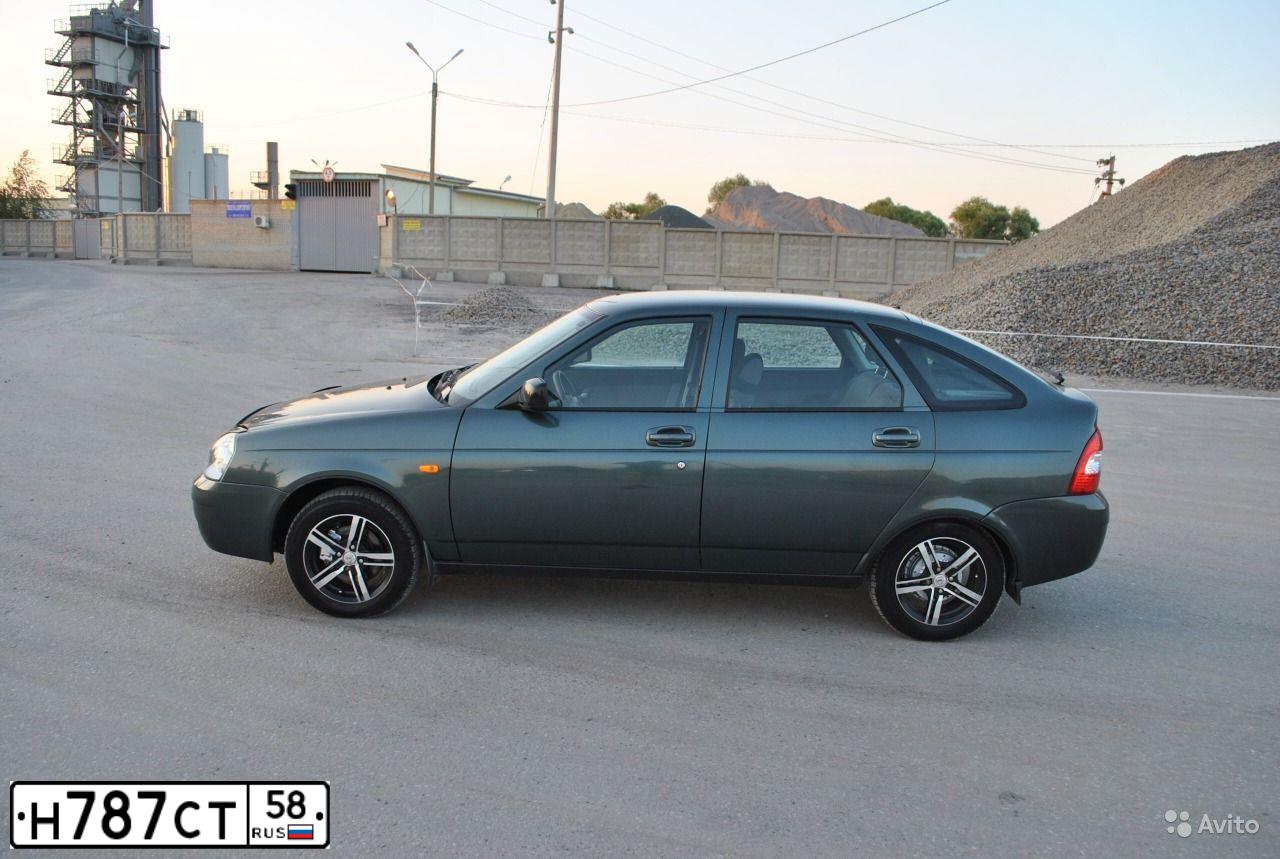 Фото автомобиля LADA 2172 PRIORA, 2011 — госномер Т687МР58. Цвет: СЕРО-СИНЕ-ЗЕЛЕНЫЙ