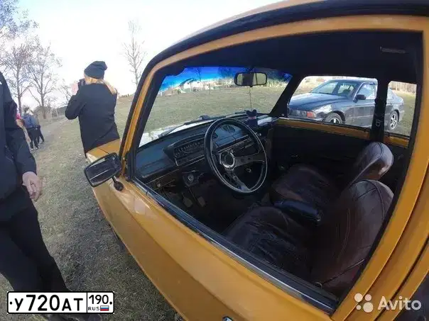 Фото автомобиля LADA 2101, 1982 — госномер У720АТ190. Цвет: ЖЁЛТЫЙ