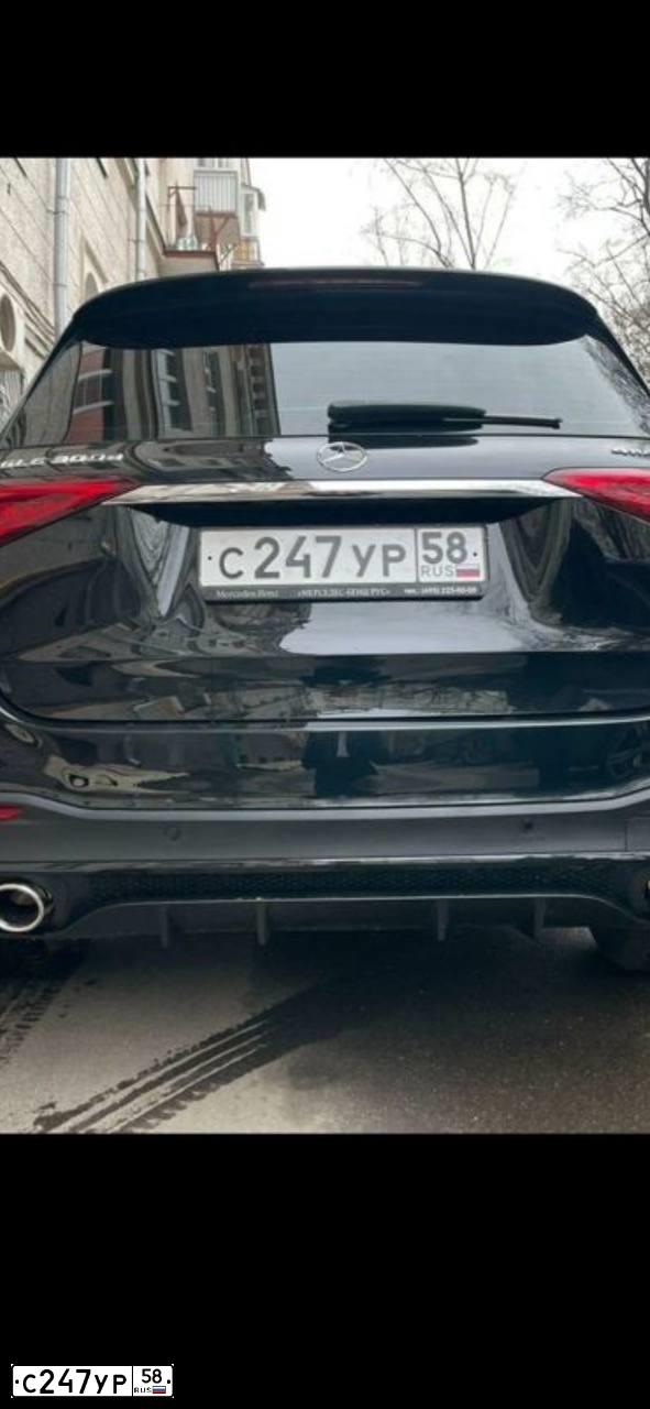 Фото автомобиля MERCEDES-BENZ GLE 300 D 4MATIC, 2021 — госномер С247УР58. Цвет: ЧЕРНЫЙ