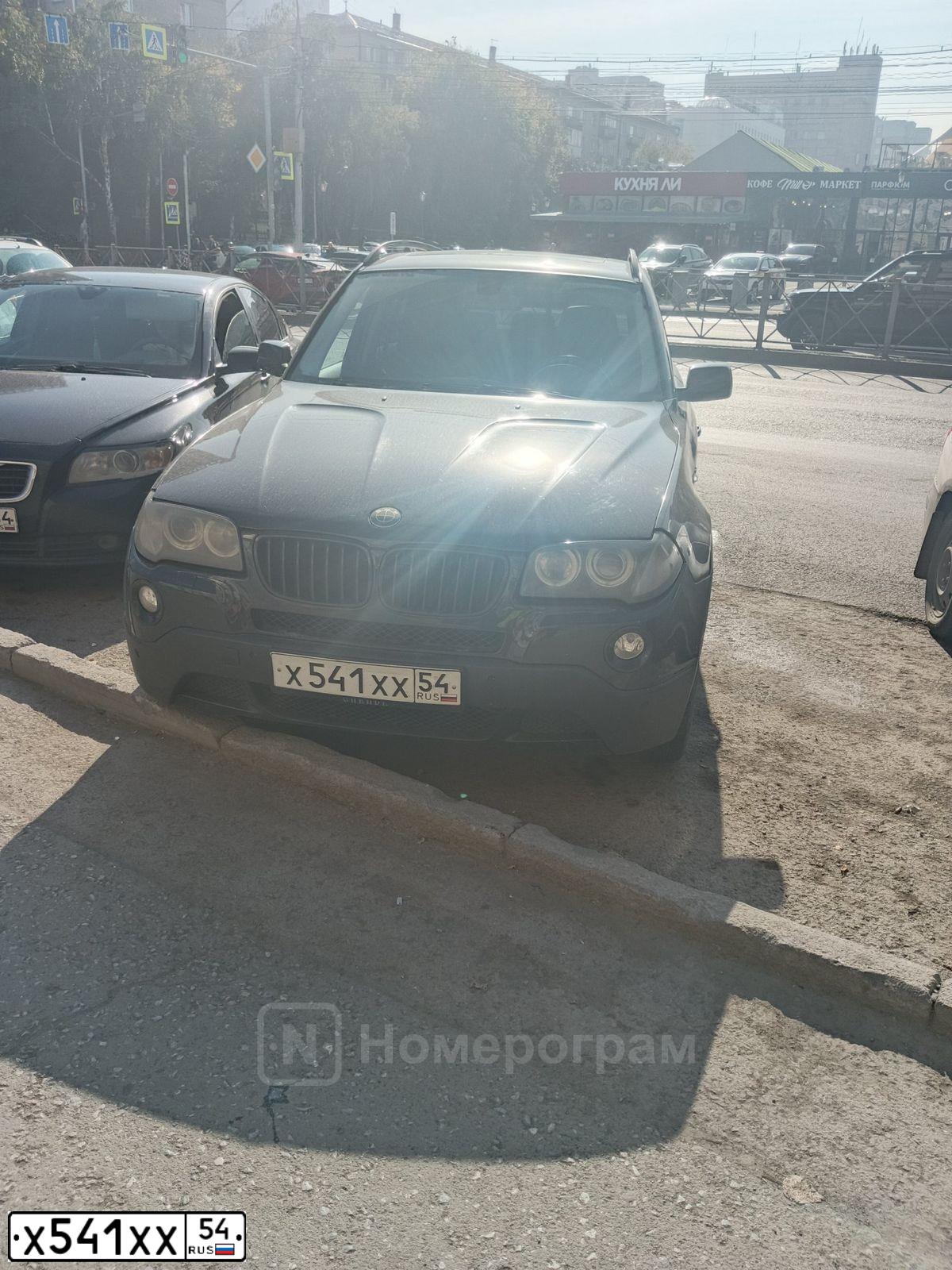 Фото автомобиля TOYOTA CAMRY, 2008 — госномер О658ОО154. Цвет: ЧЕРНЫЙ