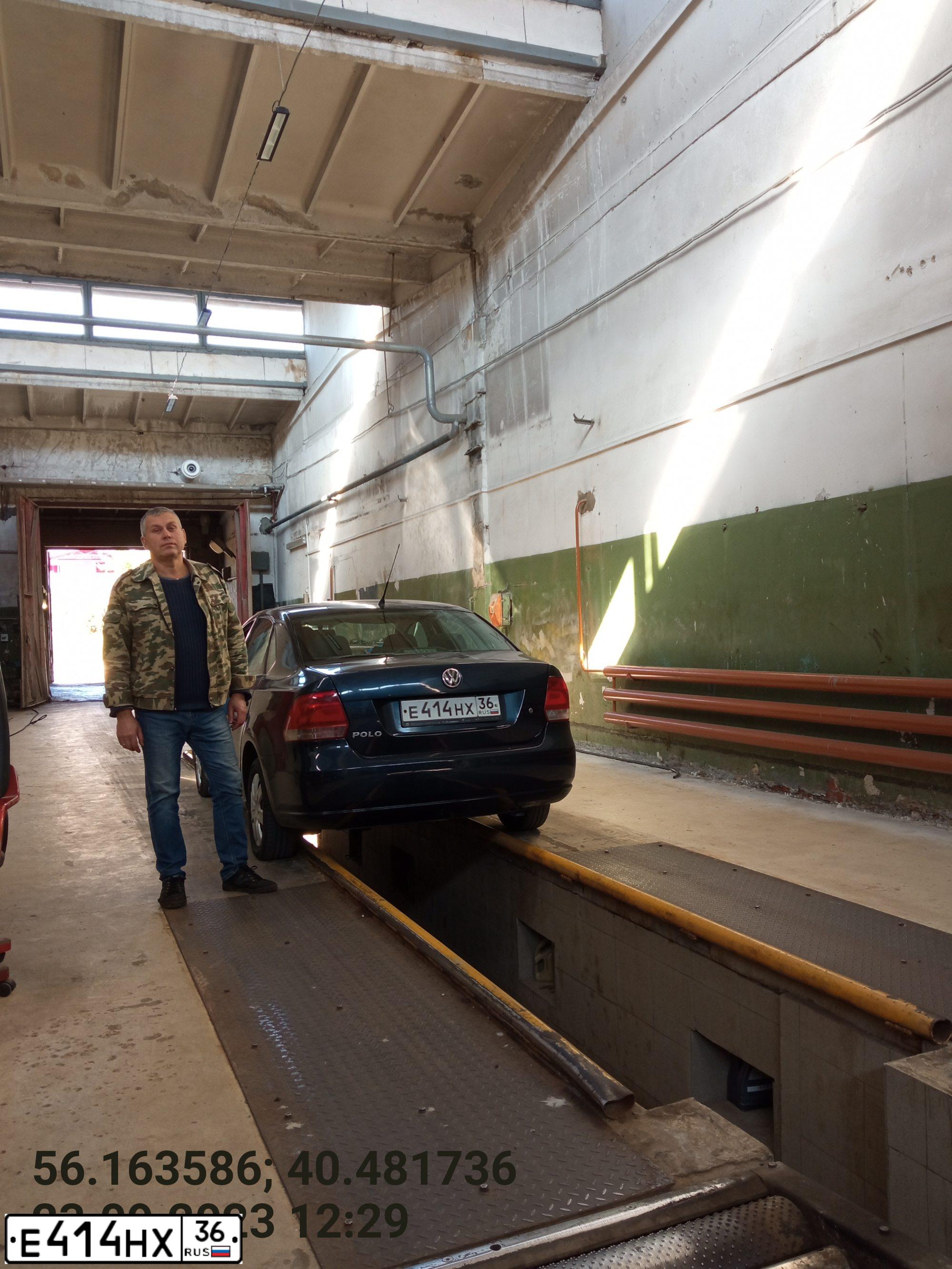 Фото автомобиля LADA 2111, 2001 — госномер М111ЕА36. Цвет: ГОЛУБОЙ