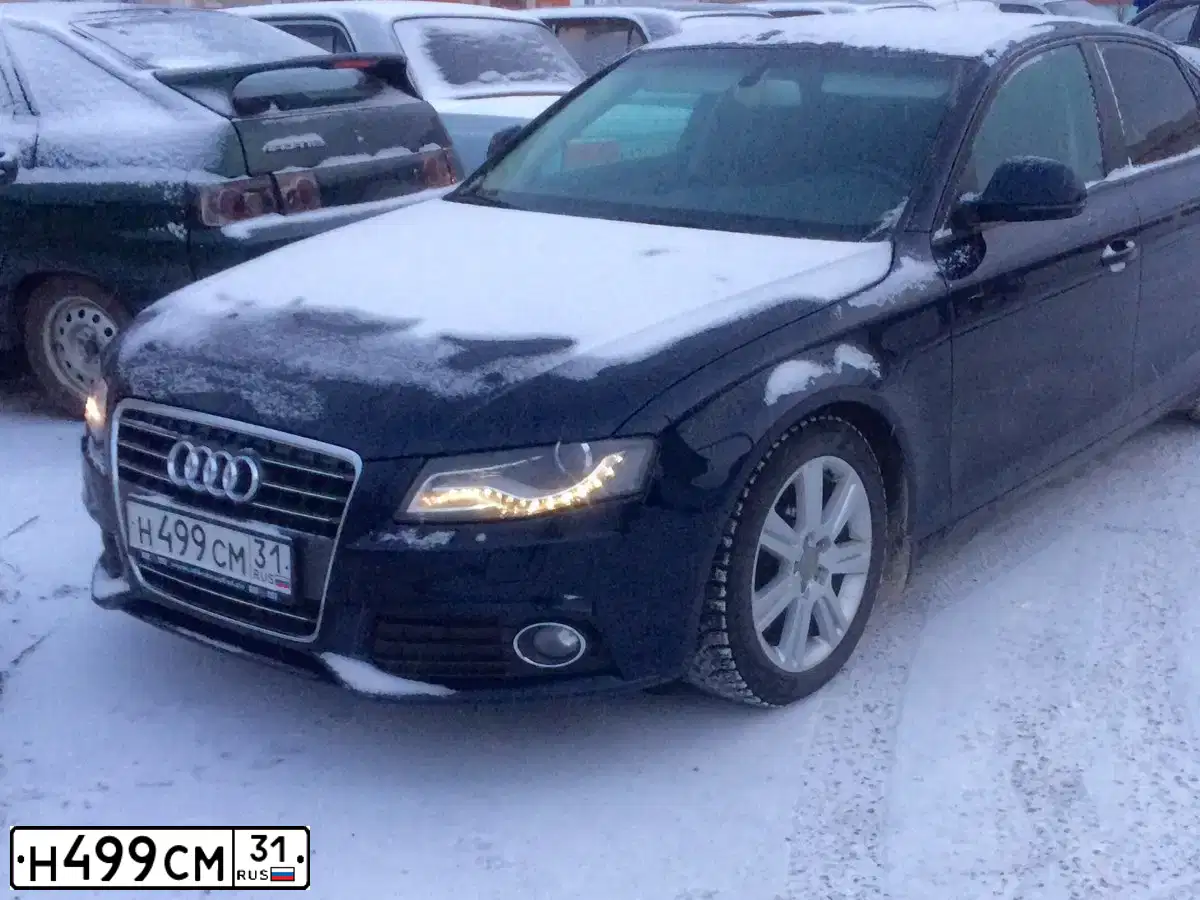 Фото автомобиля AUDI A4, 2009 — госномер О675НС46. Цвет: синий