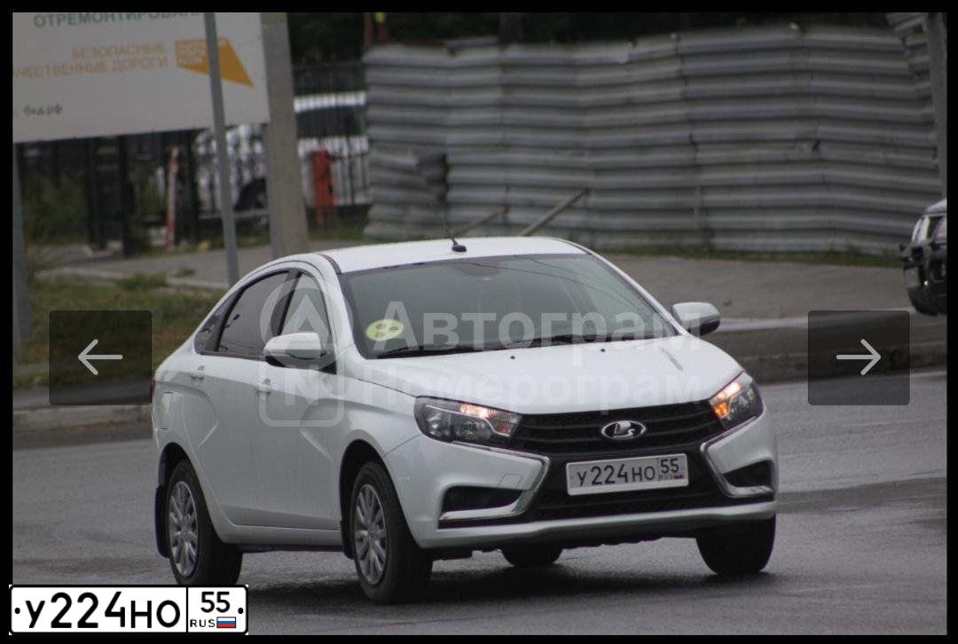 Фото автомобиля LADA VESTA, 2019 — госномер У224НО55. Цвет: БЕЛЫЙ