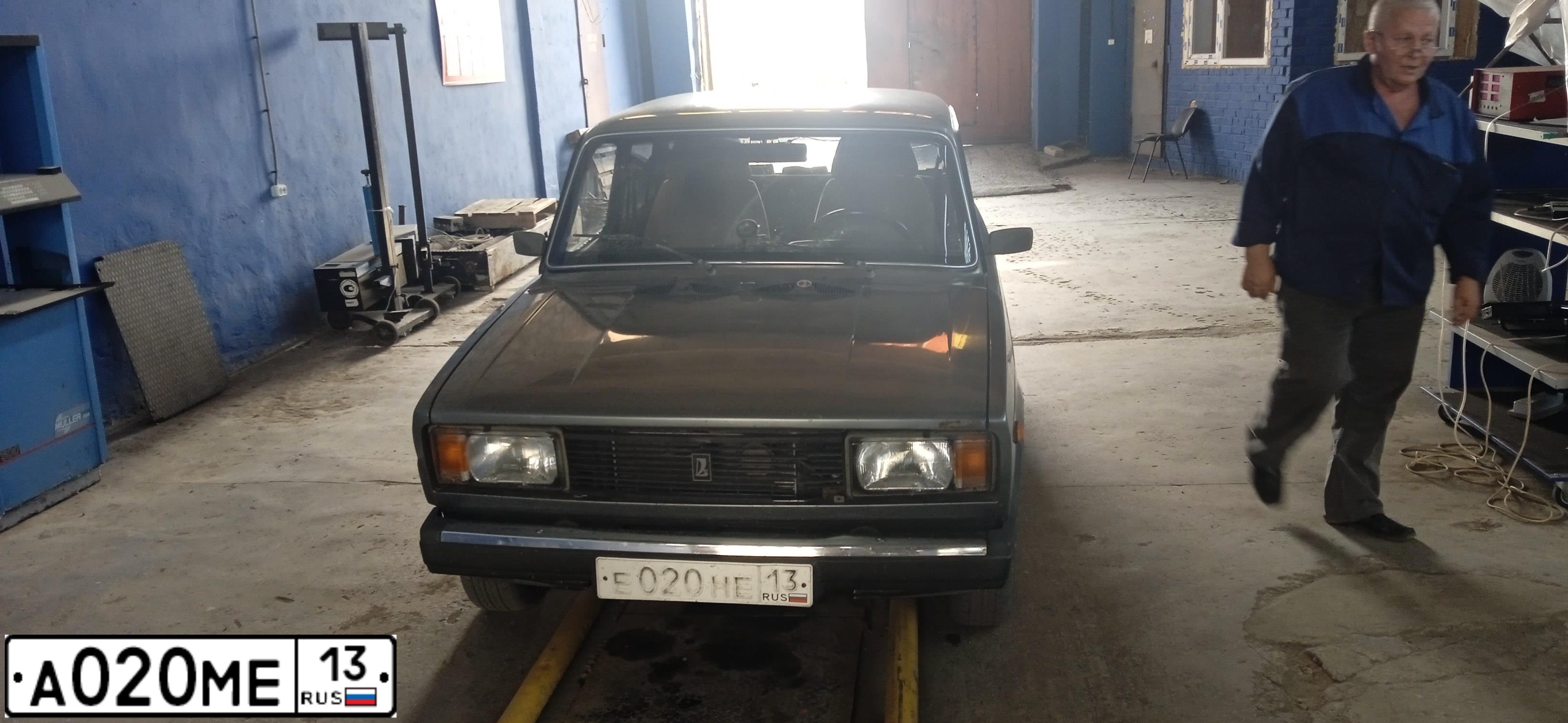 Фото автомобиля LADA 2105, 1998 — госномер А020МЕ13. Цвет: ЗЕЛЕНЫЙ