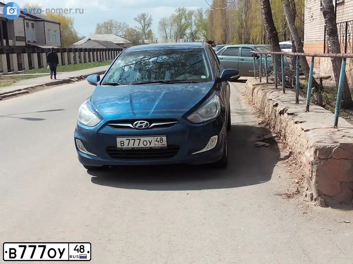 Фото автомобиля HYUNDAI SOLARIS, 2011 — госномер В777ОУ48. Цвет: ТЕМНО-СИНИЙ