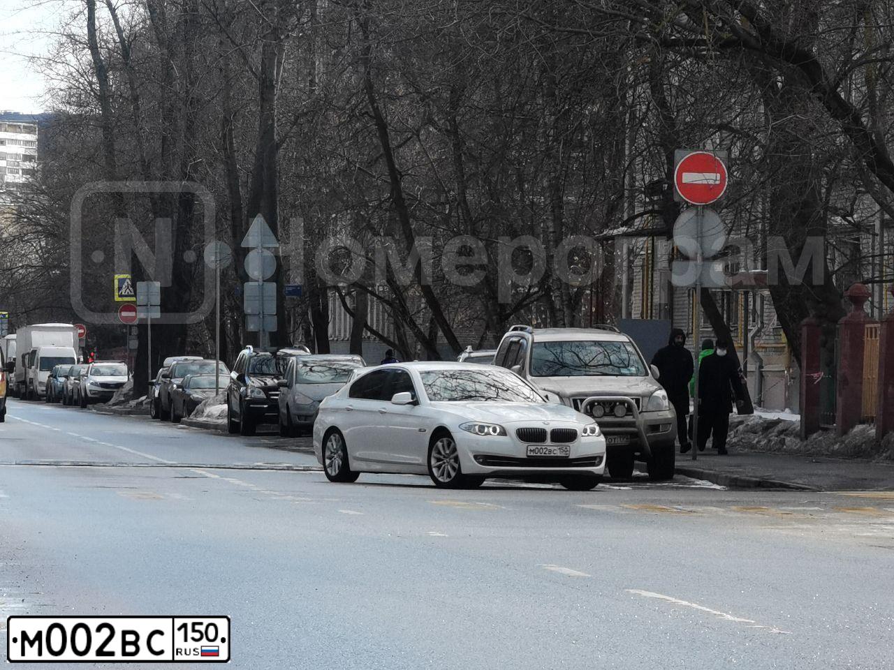Фото автомобиля TOYOTA LAND CRUISER 200, 2008 — госномер С609НН142. Цвет: ЧЕРНЫЙ