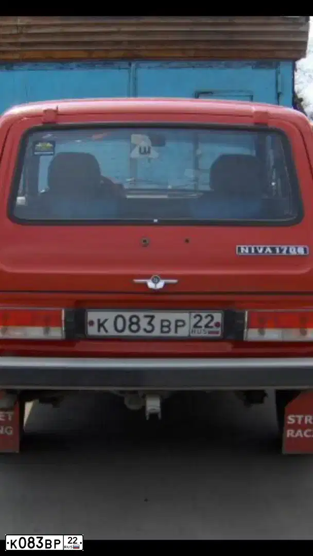 Фото автомобиля LADA 2121 NIVA, 1994 — госномер К083ВР22. Цвет: РУБИН