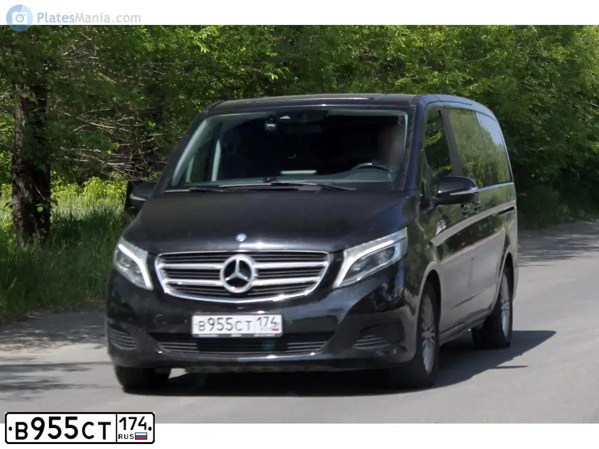 Фото автомобиля MERCEDES V-KLASSE, 2014 — госномер К798МК198. Цвет: ЧЕРНЫЙ