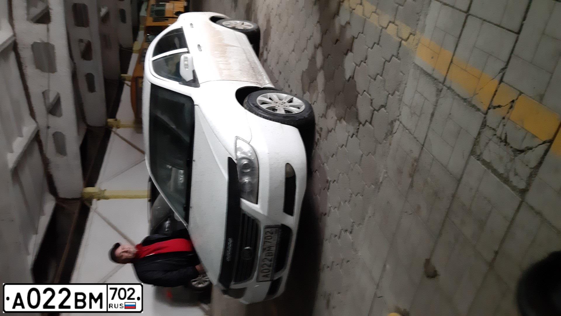 Фото автомобиля LIFAN SOLANO, 2011 — госномер Т093МР102. Цвет: Белый